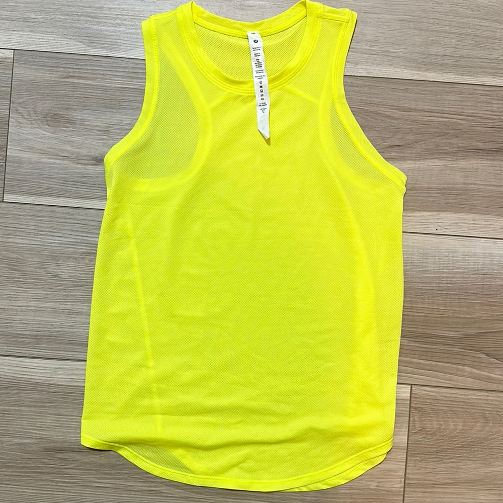 Lululemon tank